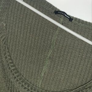 off shoulder army green shirt